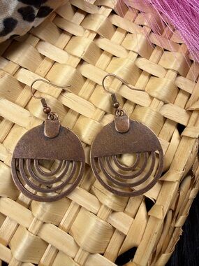 Vintage-Inspired Copper Drop Earrings - Women's Jewelry